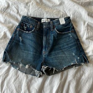 Abercrombie & Fitch High Rise Mom Short